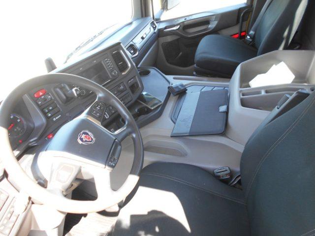 SCANIA P370