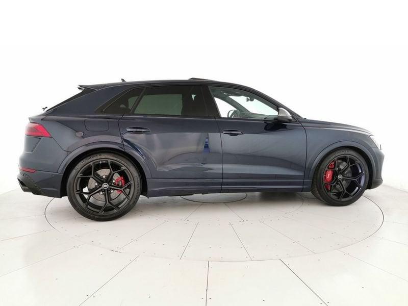 Audi Q8 RS 4.0 mhev 48V performance 640cv tiptronic
