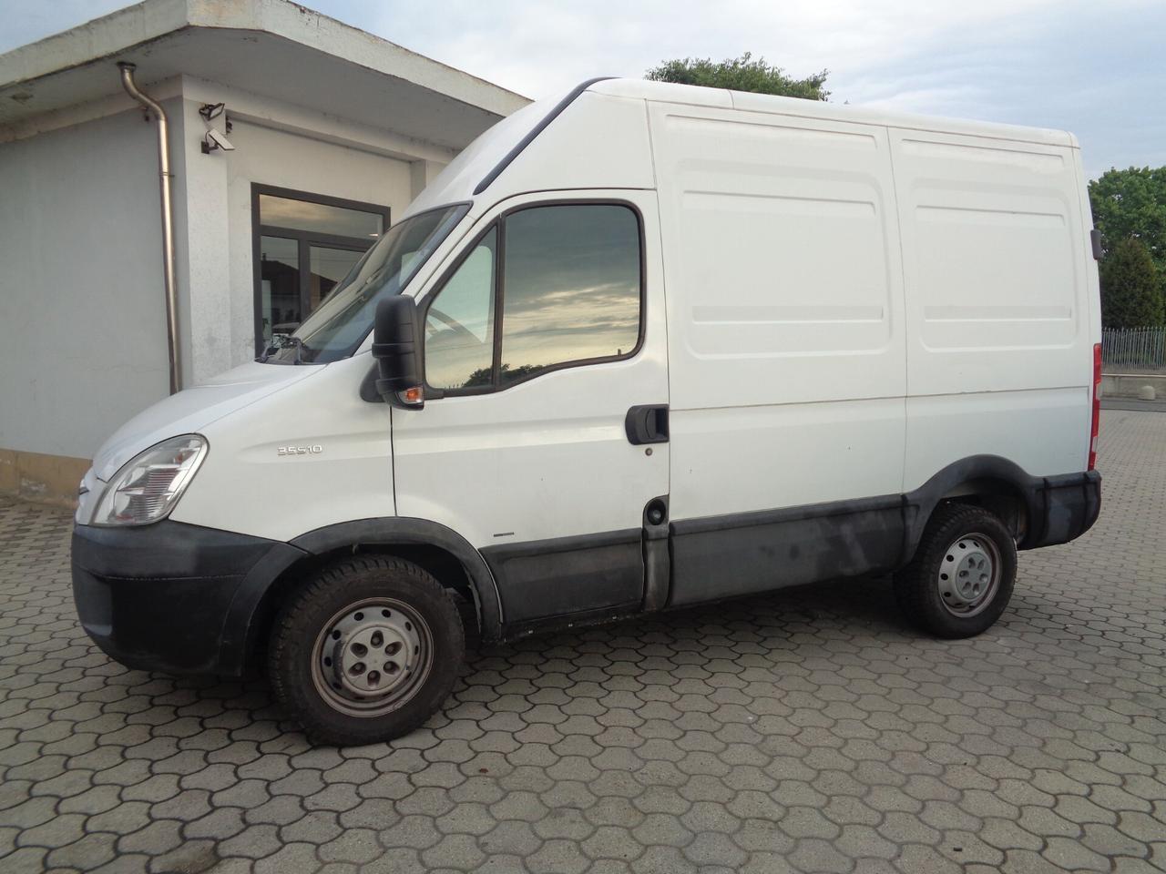 Iveco Daily 35C10 2.3 Hpi Cabinato
