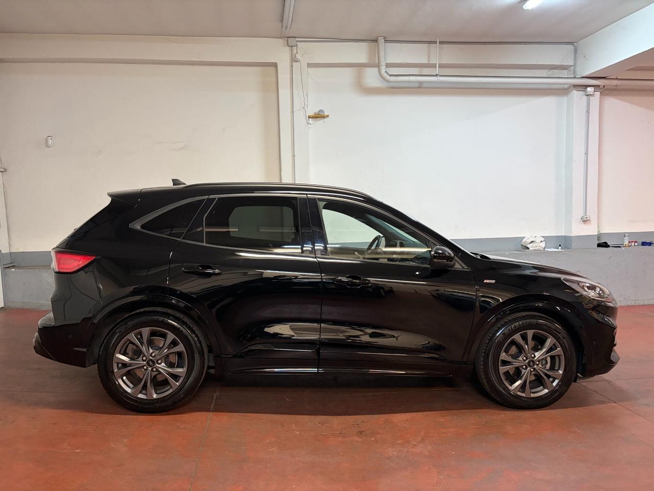 Ford Kuga 2.5 Full Hybrid 190 CV CVT 2WD ST-Line X