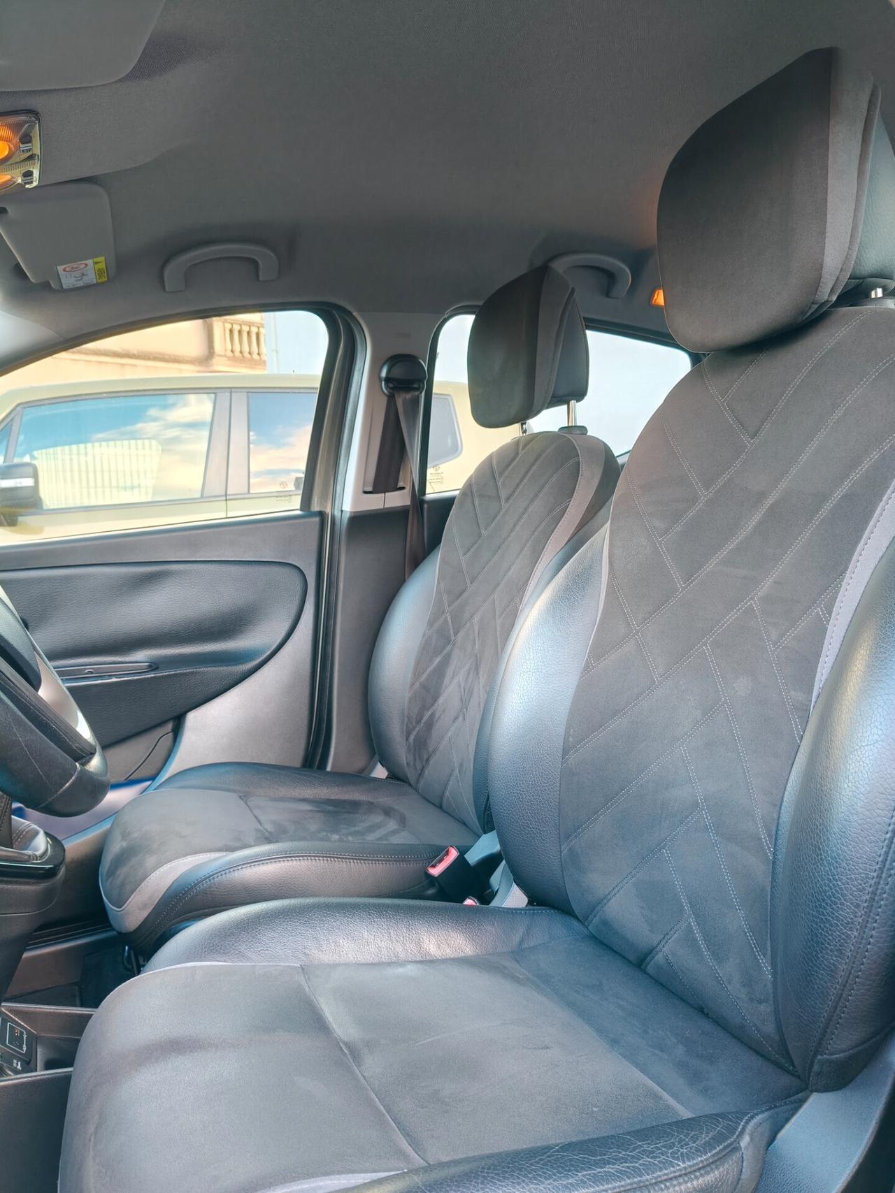 Lancia Ypsilon 1.2 69 CV 5 porte GPL Ecochic Elle