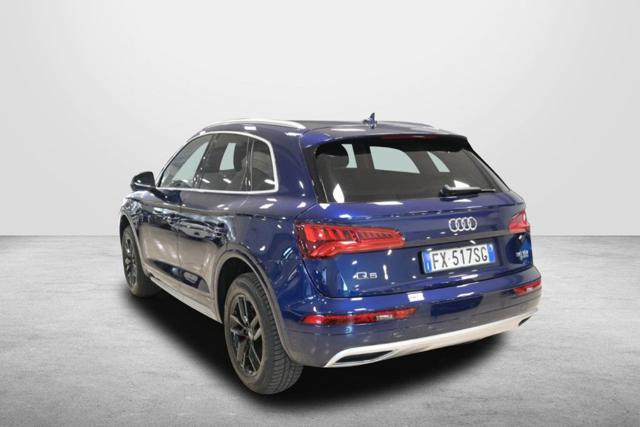 AUDI Q5 2.0 TDI quattro S tronic Business Sport