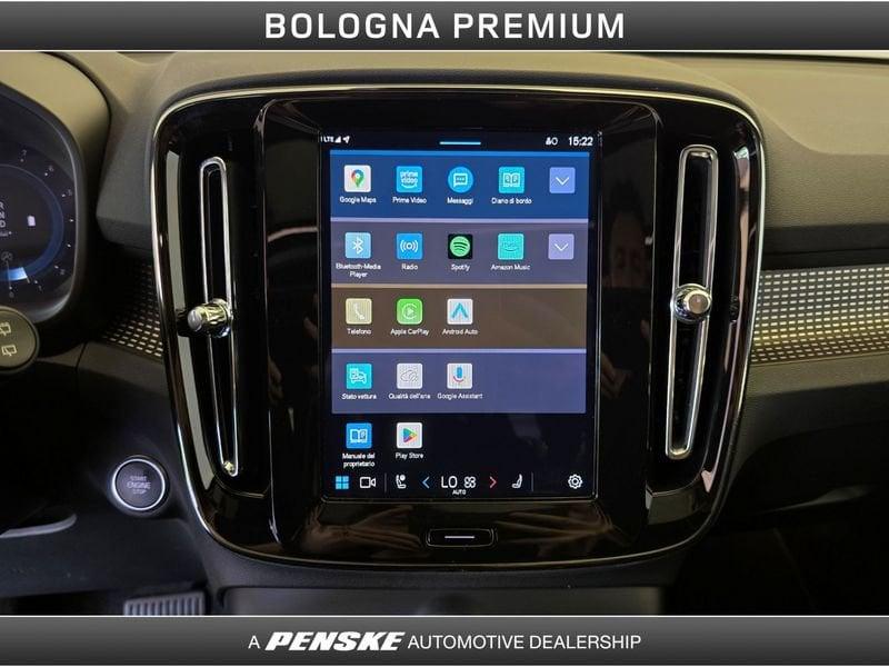 Volvo XC40 B3 automatico Ultra Black Edition