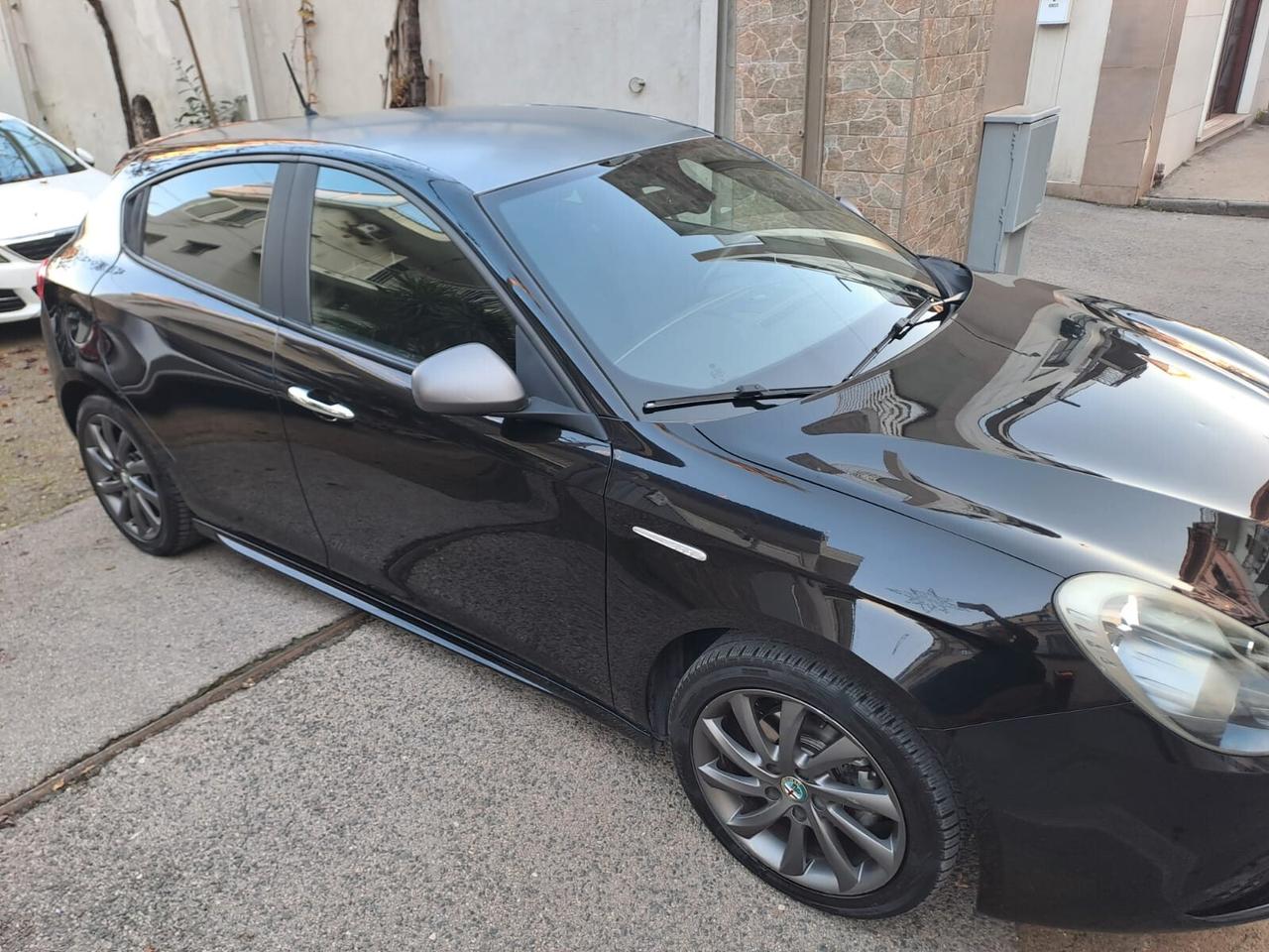 Alfa Giulietta 1.6 JTD Veloce 105 cv