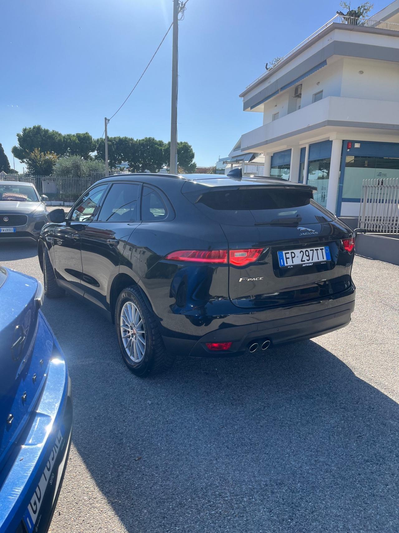 Jaguar F-Pace 2.0 D 180 CV AWD aut. Pure