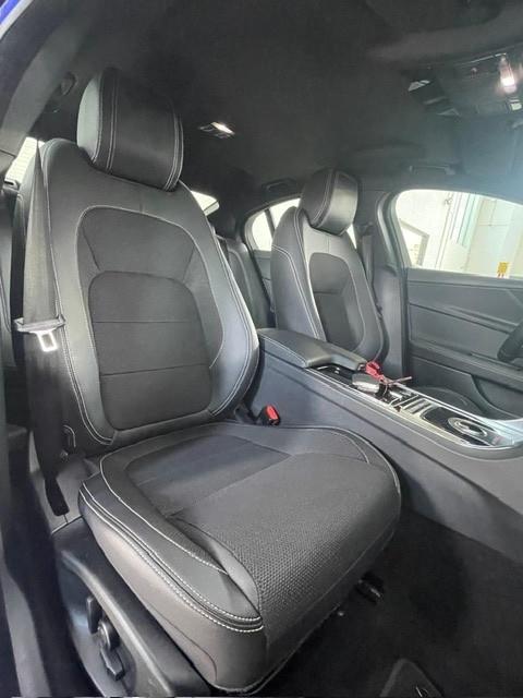 Jaguar XE 2.0 D 240 CV AWD aut. R-Sport