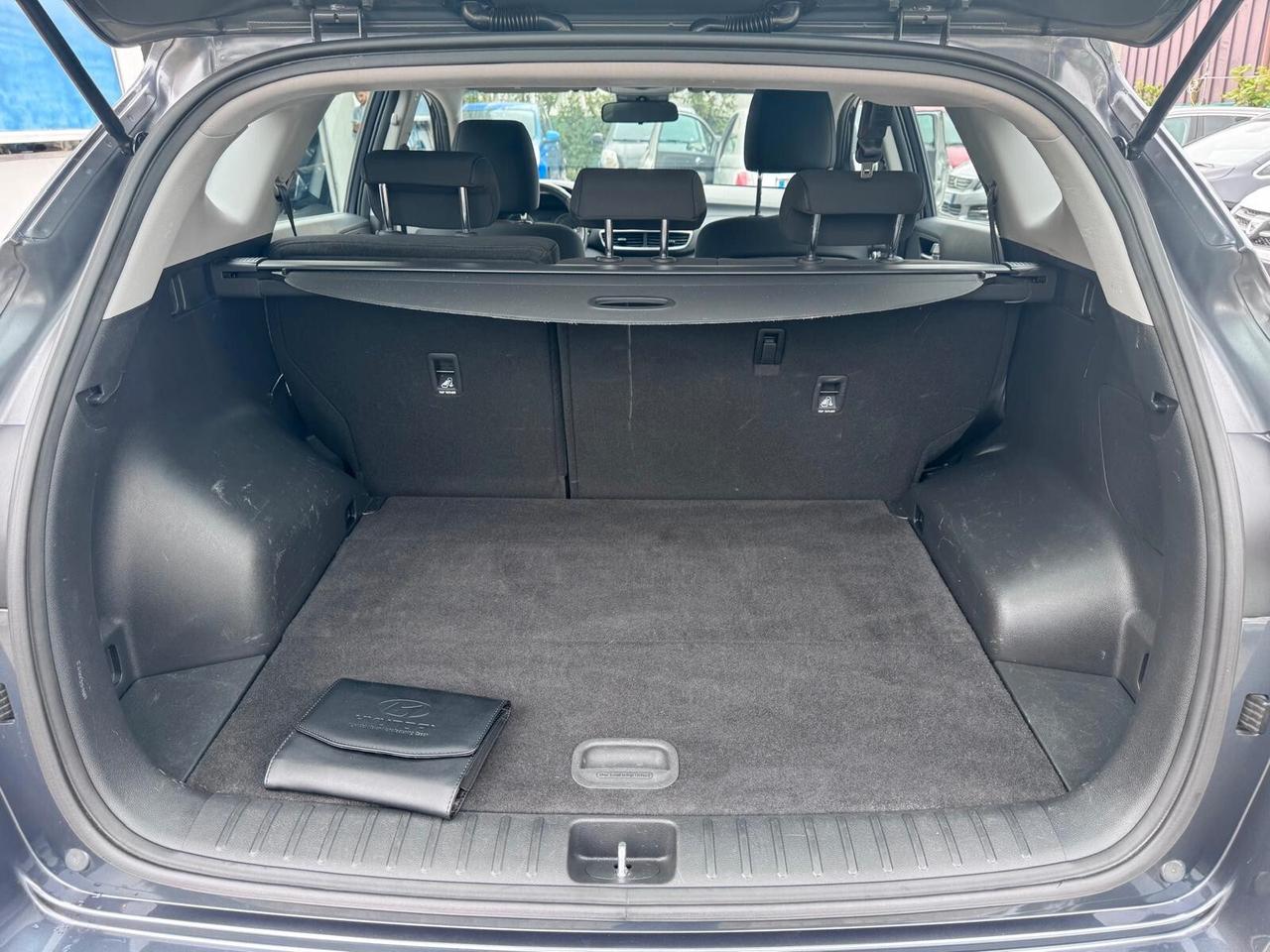 Hyundai Tucson 1.6 CRDi Exellence*EURO6*NAVI*CERCHI