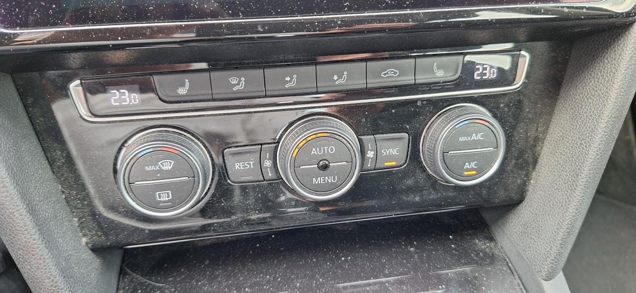 Volkswagen Passat Variant 2.0 TDI DSG Executive BlueMotion Tech.