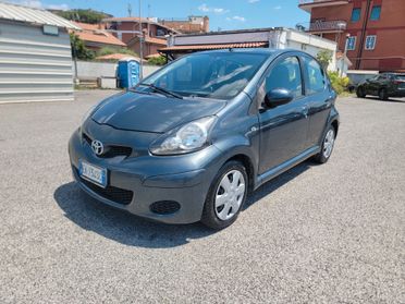 Toyota Aygo 1.0 12V VVT-i 5 porte AUTOMATICA