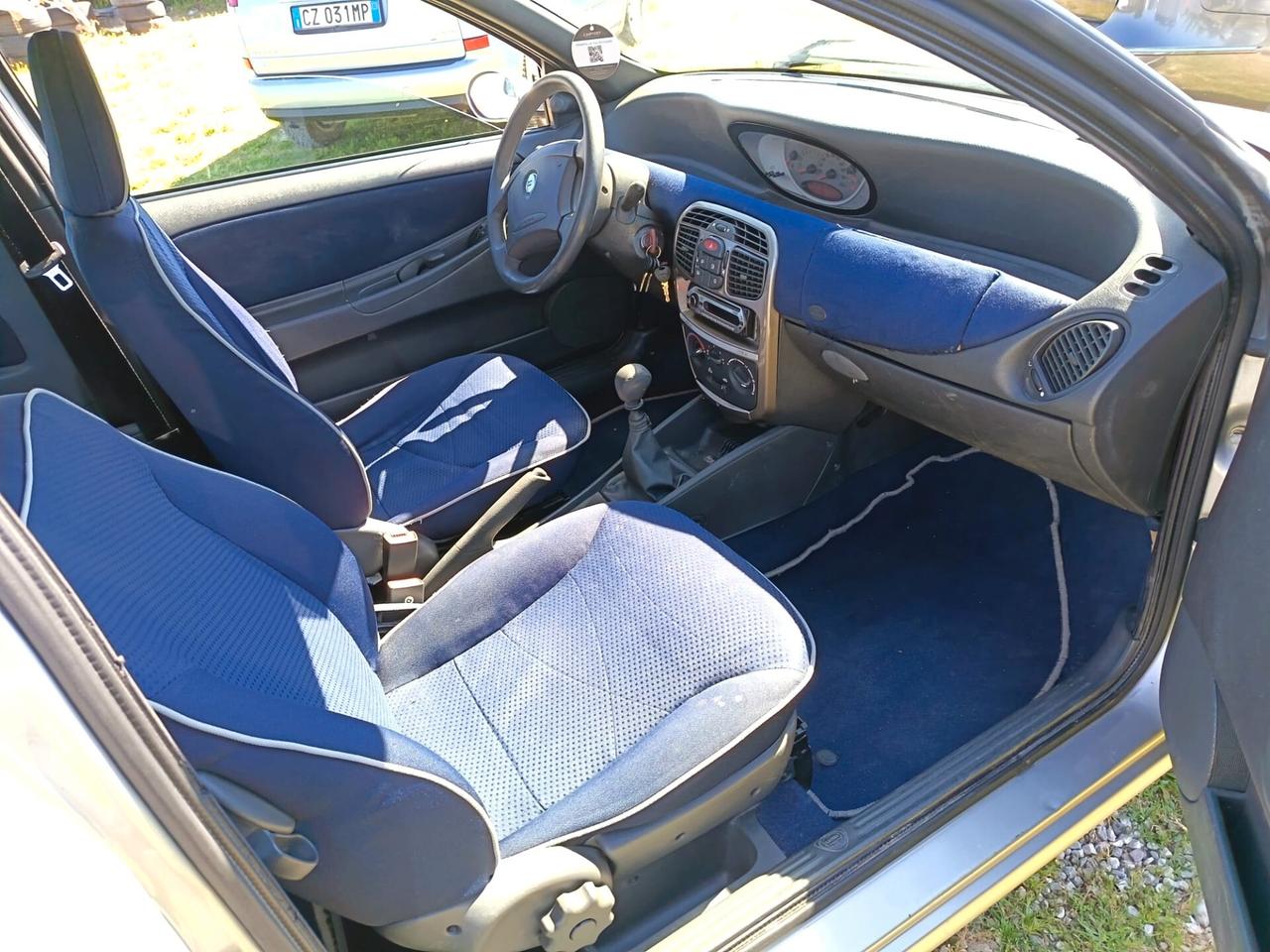 Lancia Y 1.2i 16V cat LS CLIMA NEOPATENTATI 180.000 CCASSIONE