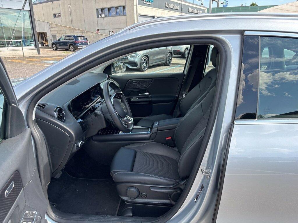 Mercedes GLA 180 180 D Advanced 8G-DCT
