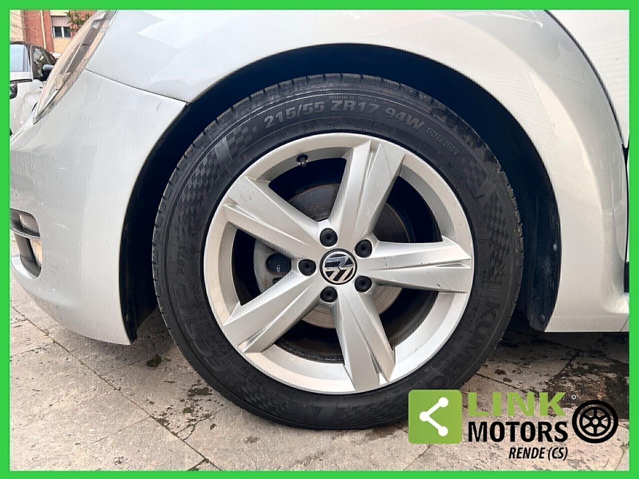 Volkswagen Maggiolino 2.0 TDI DSG Sport 07/2012