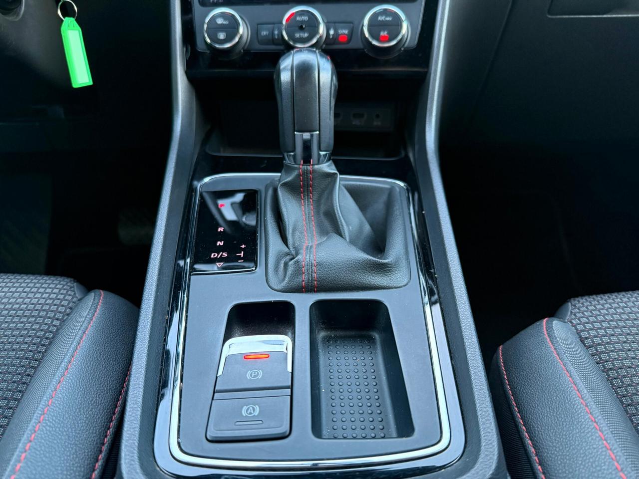 Seat Leon 1.6 TDI 115 CV DSG 5p. FR