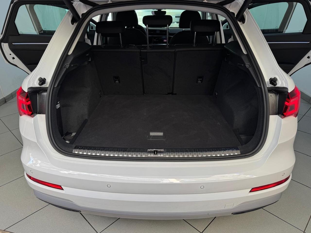 Audi Q3 2.0 35 TDI STronic Business Advanced 150/CV