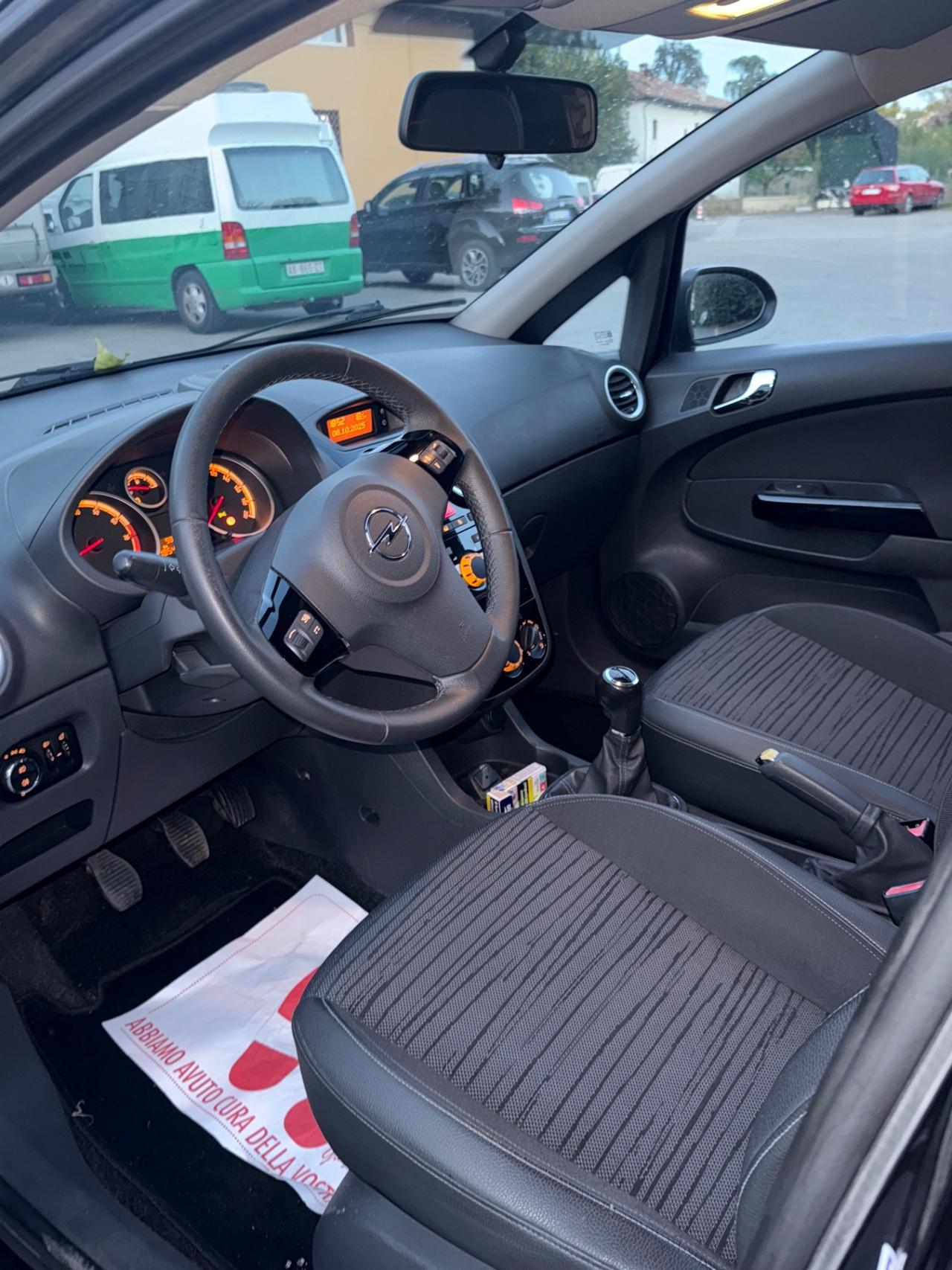 Opel Corsa 1.2 85CV 5 porte GPL-TECH Edition