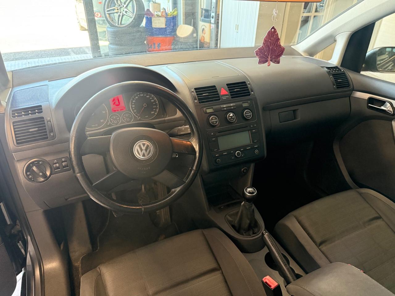 Volkswagen Touran 2.0 16V TDI Highline 7 POSTI!!