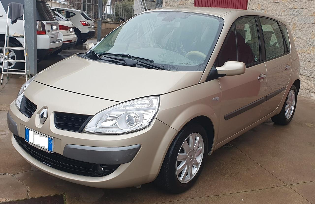 Renault Scenic Scénic 1.9 dCi/130CV Dynamique