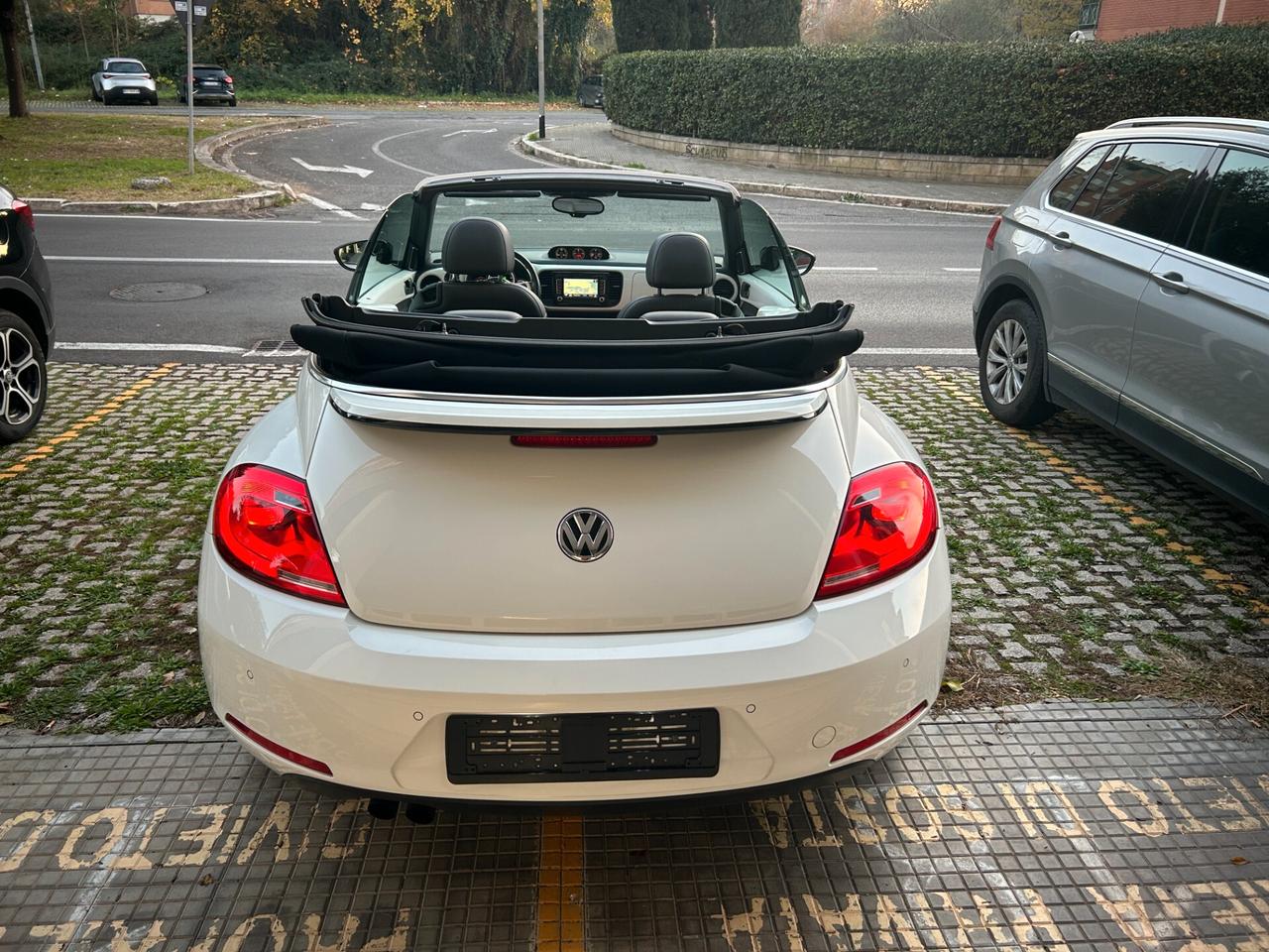 Volkswagen Maggiolino Cabrio 1.4 TSI 60's anniversary