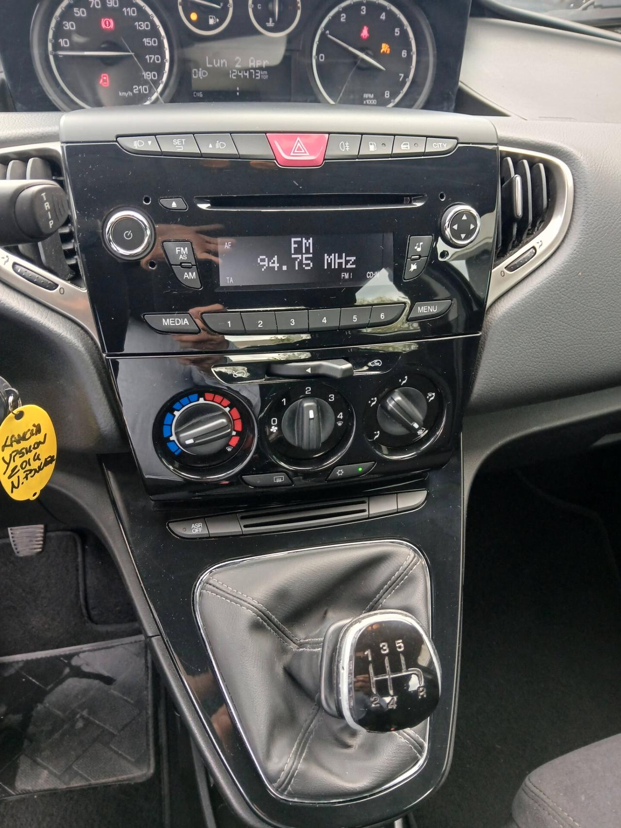 Lancia Ypsilon 0.9 TwinAir 85 CV 5 porte Metano Ecochic Gold