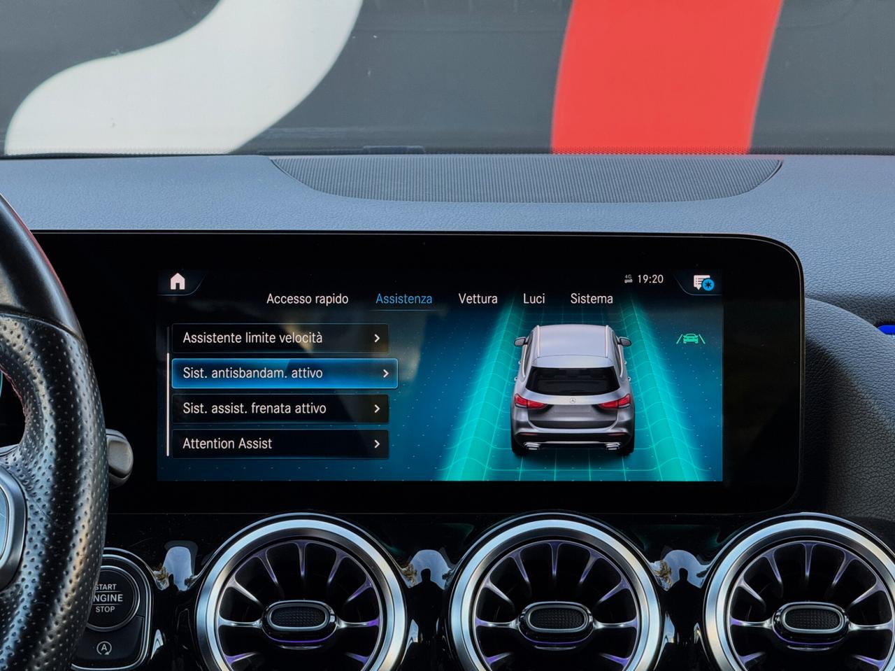 Mercedes-Benz GLA 200 d Premium AMG TETTO PACK LED