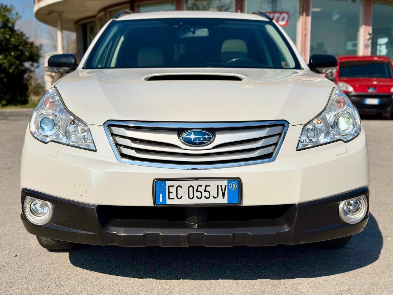 Subaru OUTBACK 2.0D 4*4 GARANZIA 12 mesi ! ! !