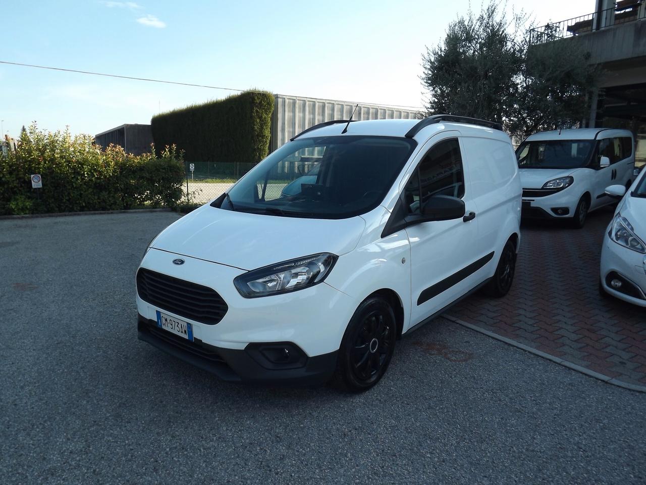 FORD TRANSIT COURIER
