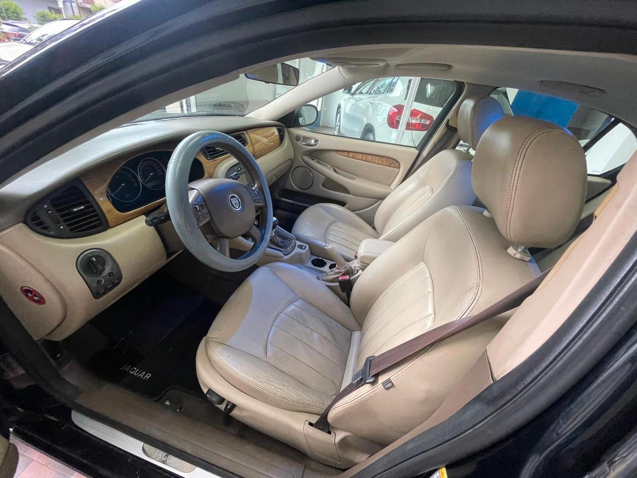Jaguar X-Type 2.0D cat Executive EU3