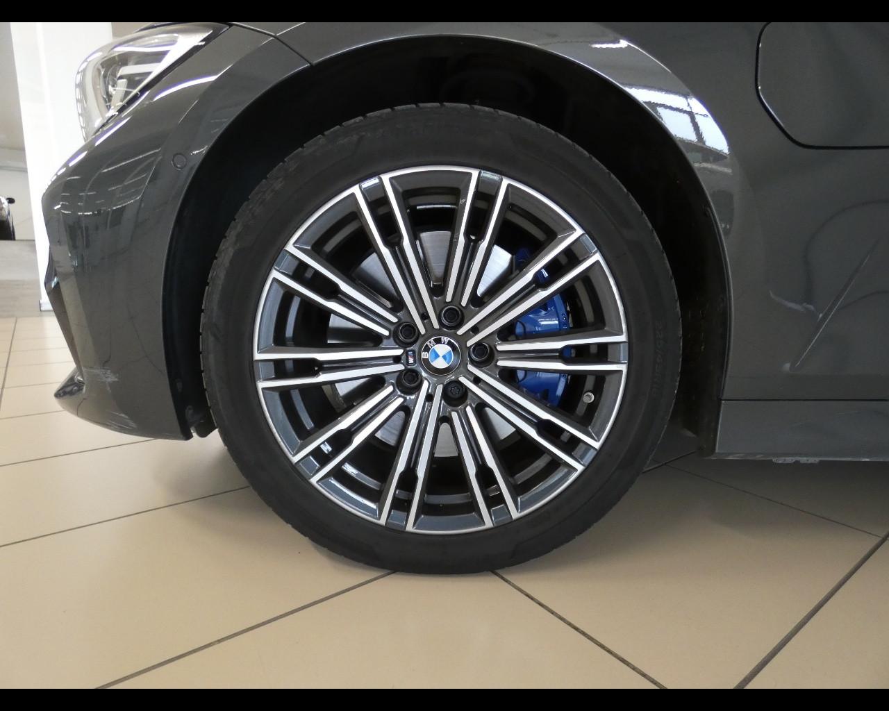 BMW Serie3(G20/21/80/81 - 330e xDrive Touring Msport