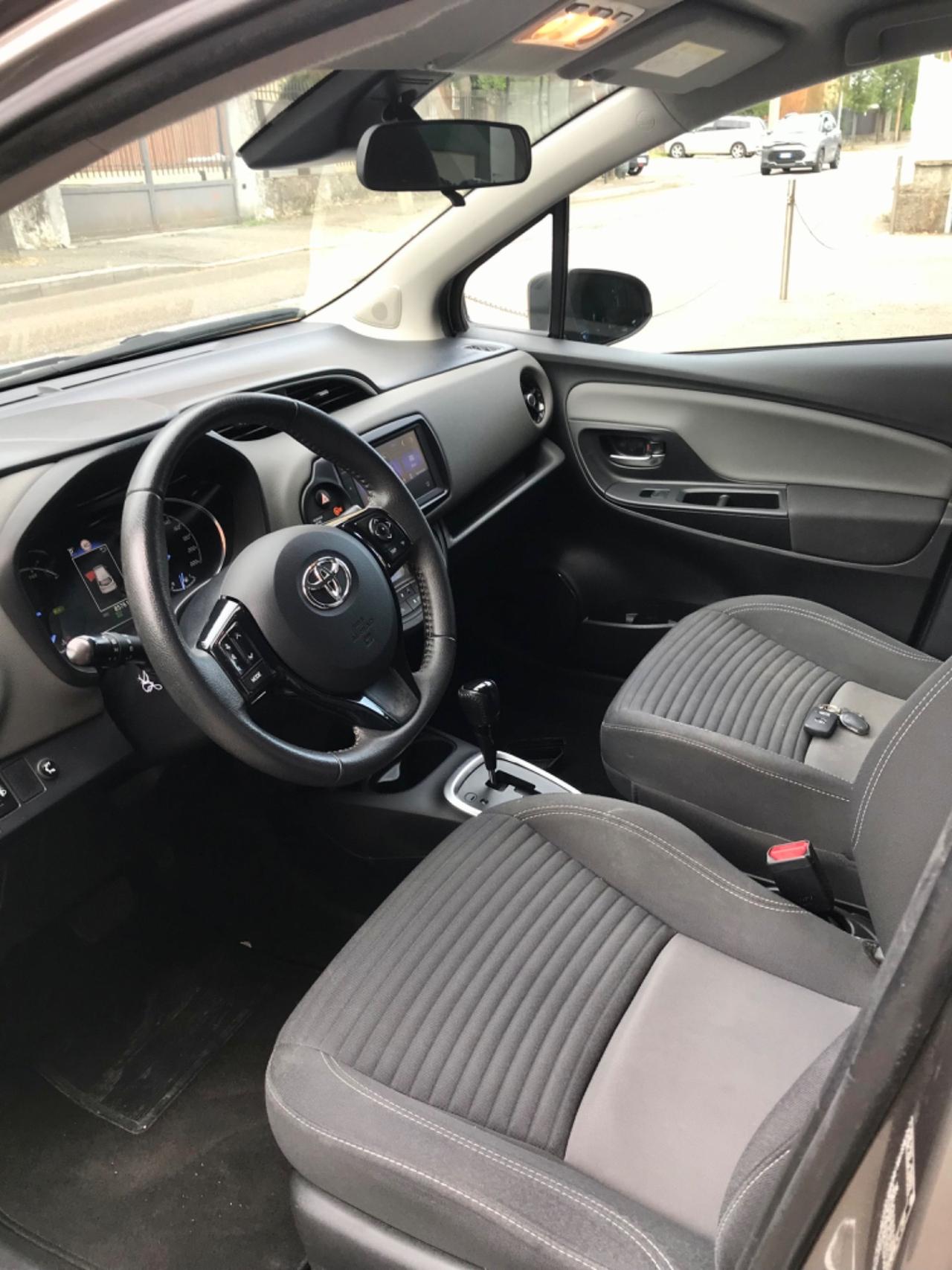 Toyota Yaris 1.5 Hybrid 5 porte Active