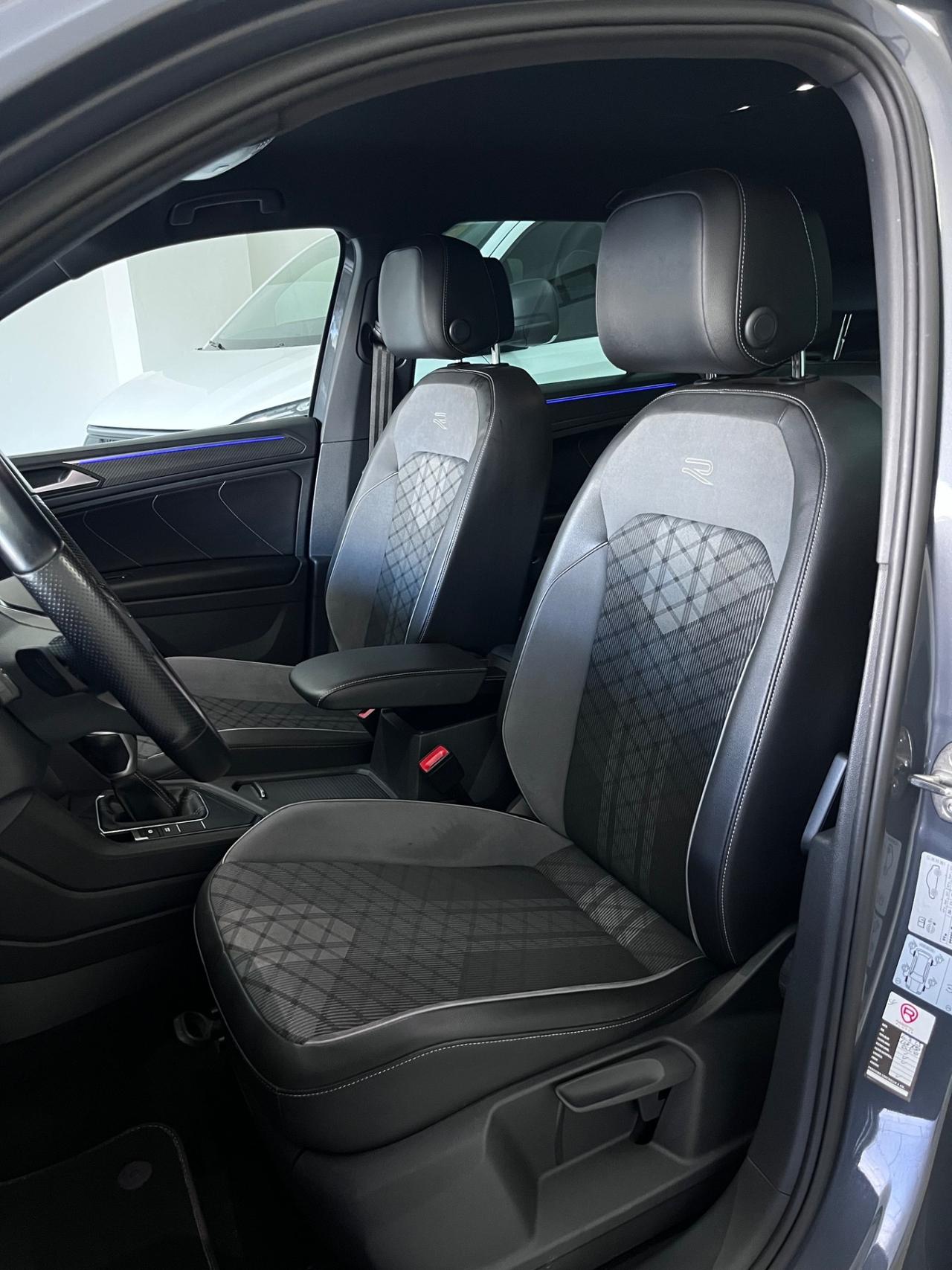 Volkswagen Tiguan 2.0 TDI 150 CV SCR DSG R-Line