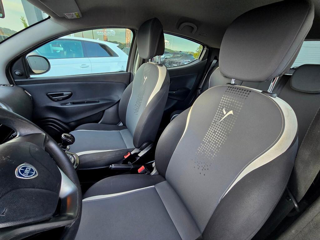Lancia Ypsilon 1.2 69 CV GPL Ecochic Elefantino
