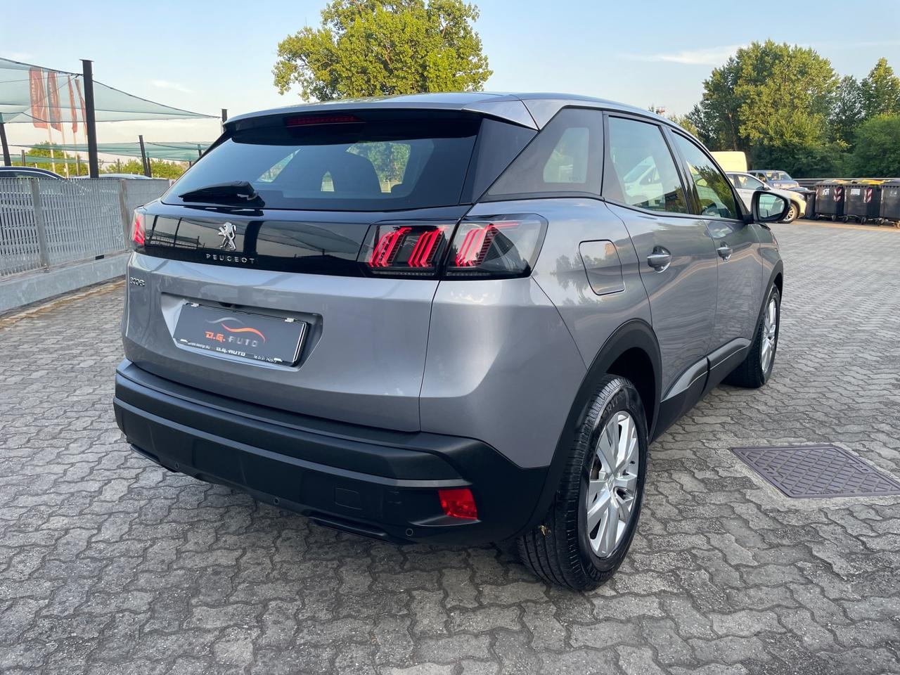 Peugeot 3008 BlueHDi 130 S&S EAT8 Active Pack