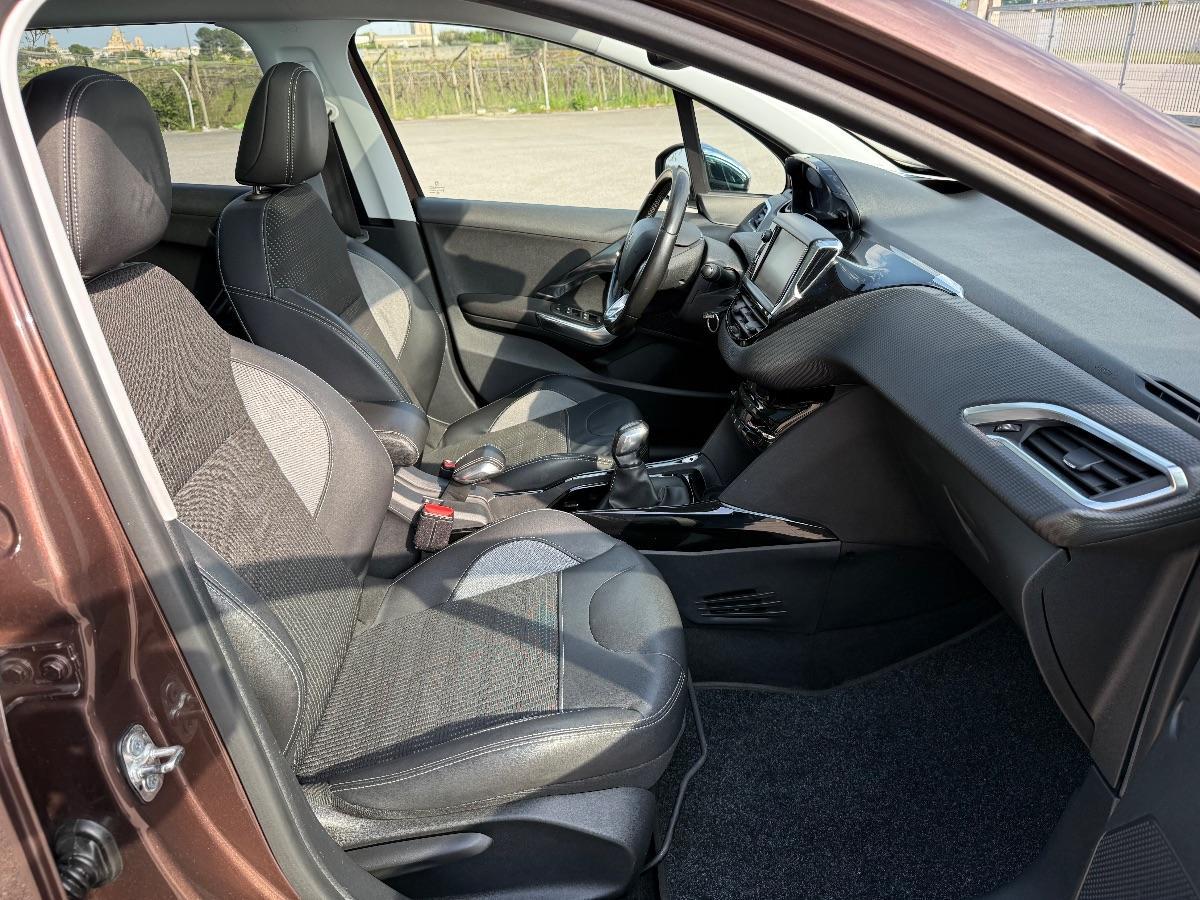 PEUGEOT - 2008 - 1.6 e-HDi 92 CV S&S Allure; Tetto Panoramico; Navigatore;