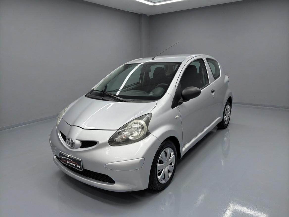 Toyota Aygo 1.0 12V VVT-i 3 porte Sol 2008