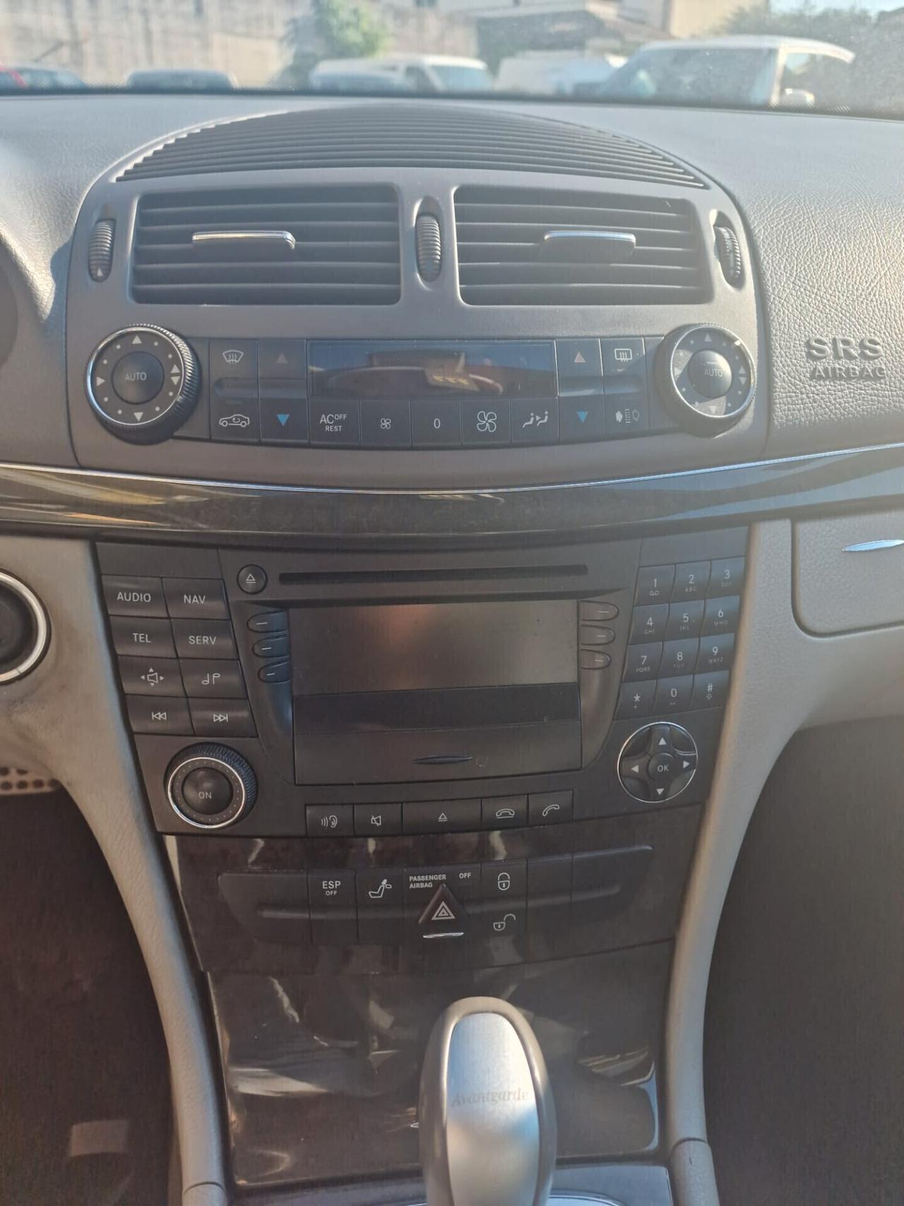 Mercedes-benz E 270 E 270 CDI cat Avantgarde