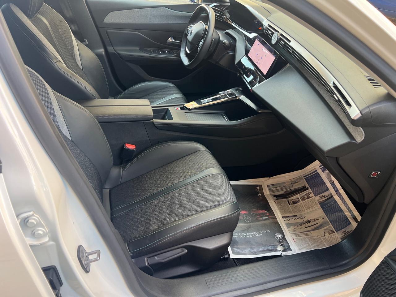 Peugeot 308 BlueHDi 130 S&S EAT8 SW Allure