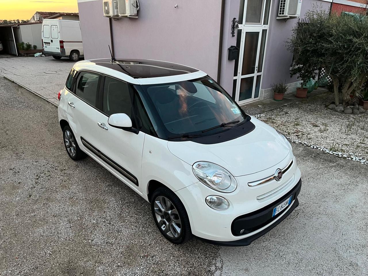 Fiat 500L 0.9 TwinAir Turbo Natural Power Lounge