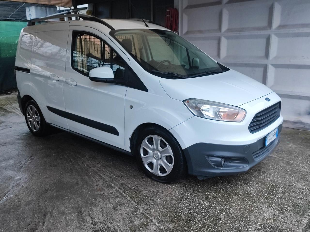 Ford Courier Euro 6B Tdci