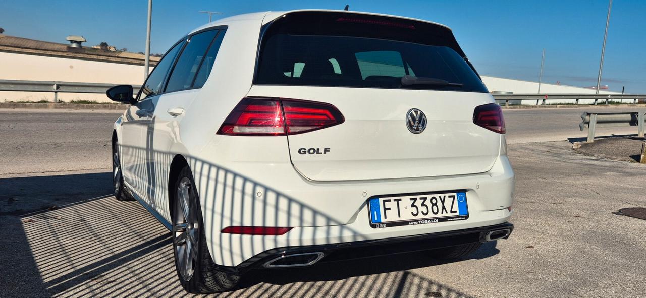 Volkswagen Golf 1.6 TDI 115 CV DSG Sport R-LINE - NEOPATENTATI
