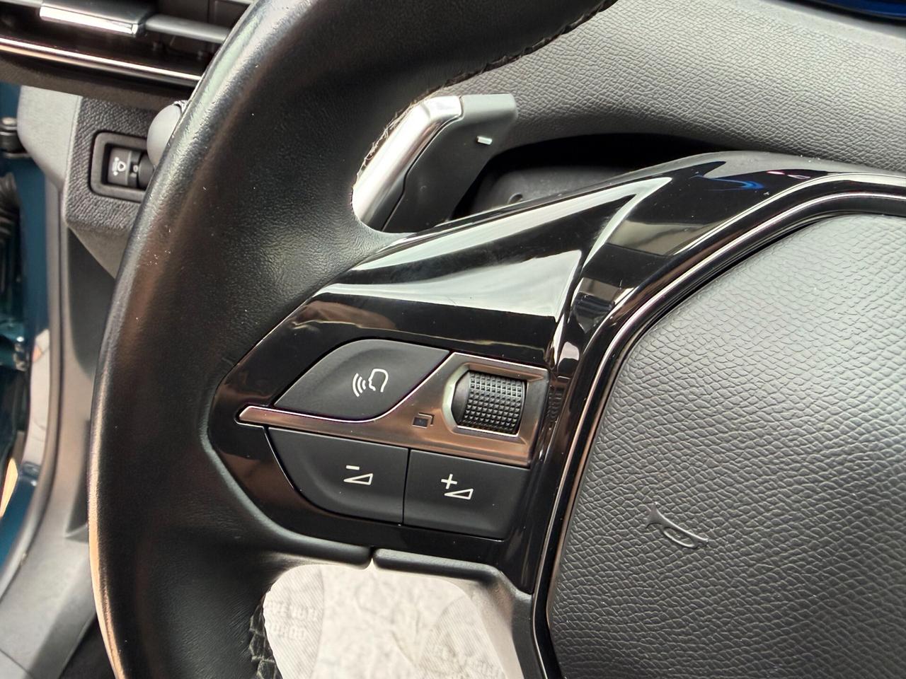 Peugeot 3008 1.5 BLUEHDI 130 cv. Eat8 ALLURE PACK (Nav)