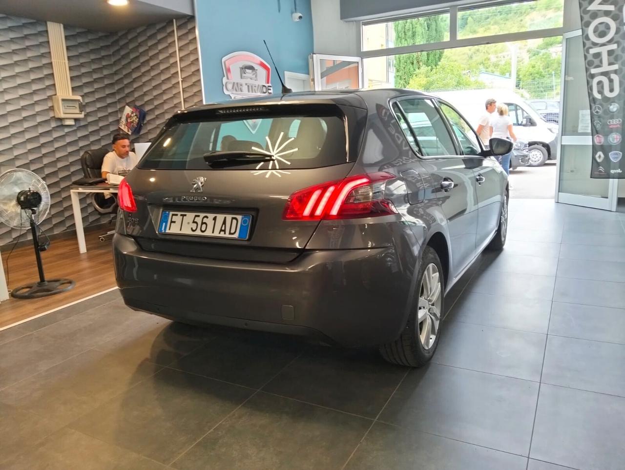 Peugeot 308 BlueHDi 130 S&S Business