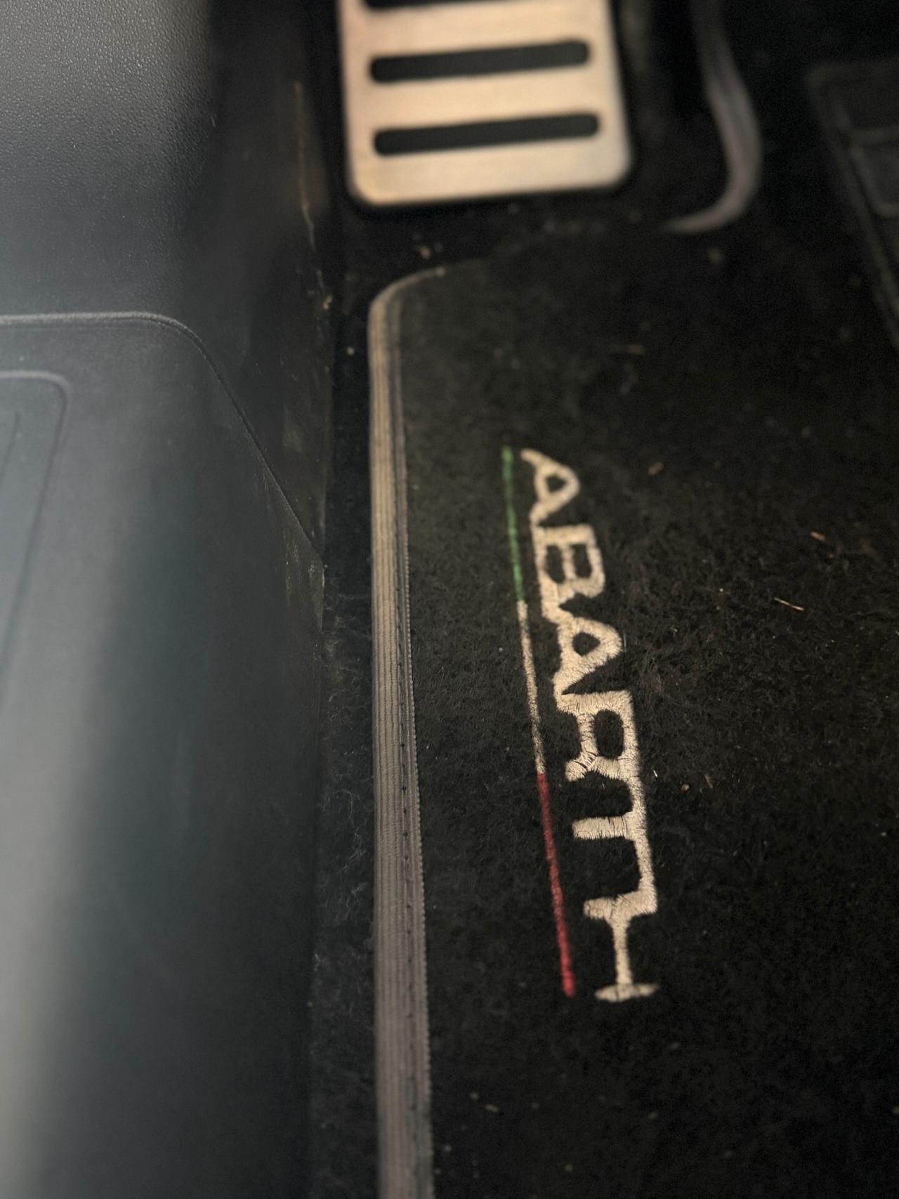 Abarth 595 1.4 Turbo T-Jet 160 CV Pista