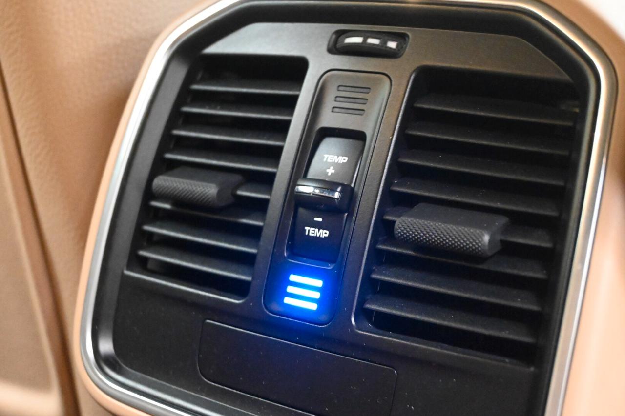 PORSCHE Macan 1ªs. '13-'25 Macan 2.0