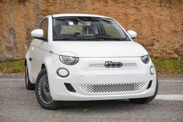 Fiat 500 Icon Berlina 42 kWh