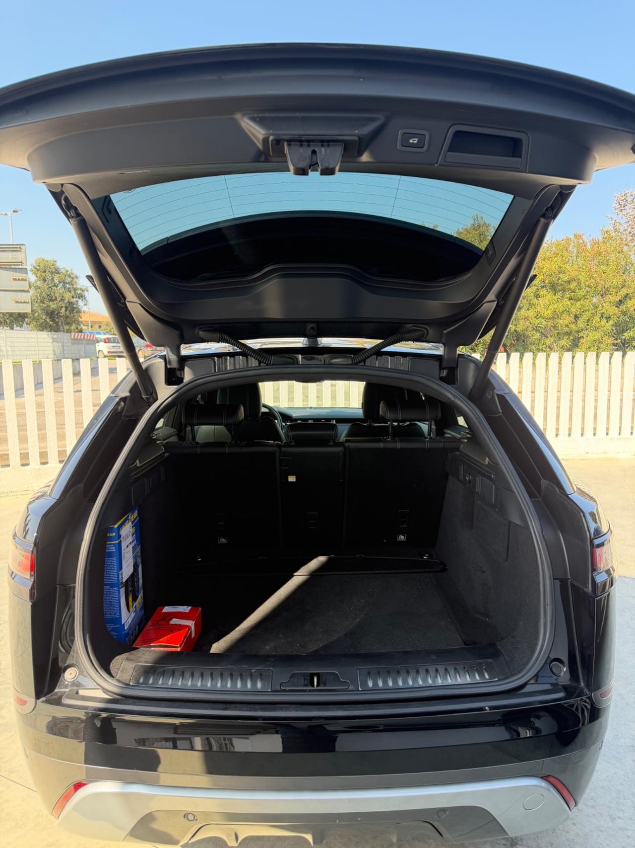 Land Rover Range Velar 2.0D I4 240 CV R-Dynamic