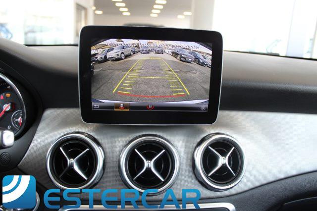 MERCEDES-BENZ GLA 180 d Sport