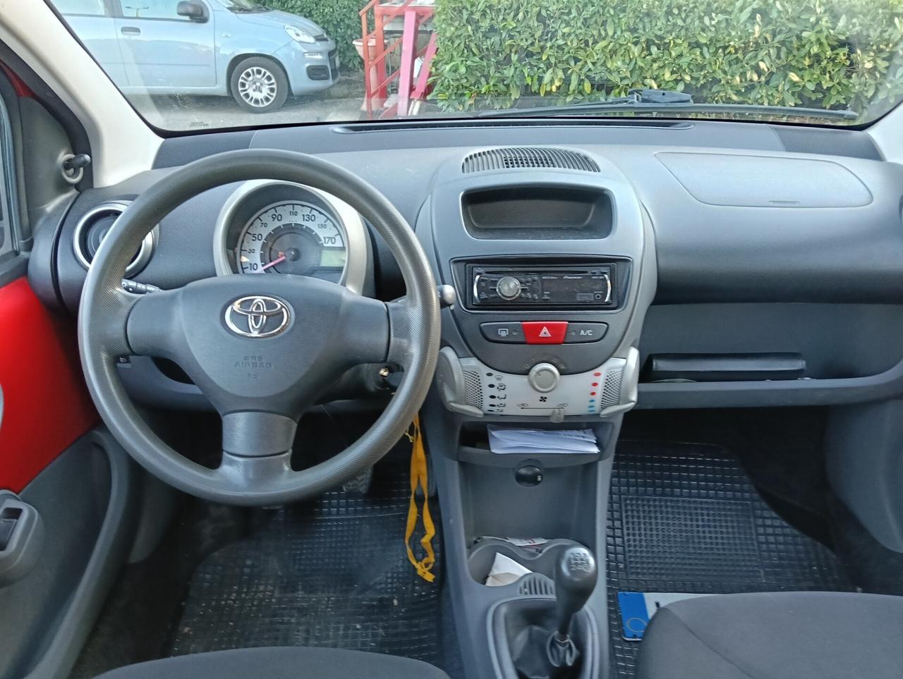 Toyota Aygo 1.0 12V VVT-i 5 porte Now