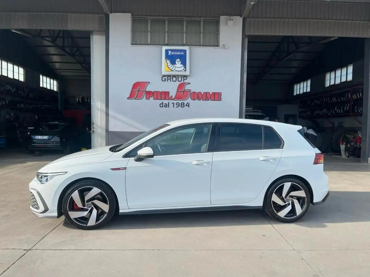 Volkswagen Golf GTI 2.0 TSI DSG
