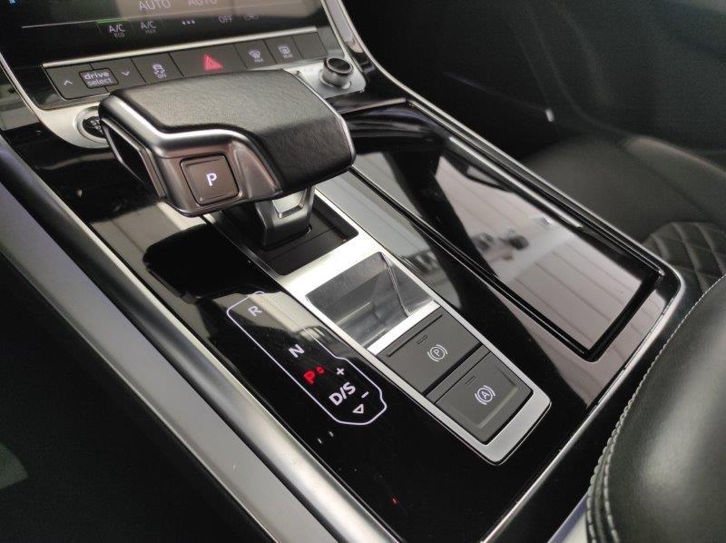 AUDI Q8 - Q8 55 TFSI quattro tiptronic Sport