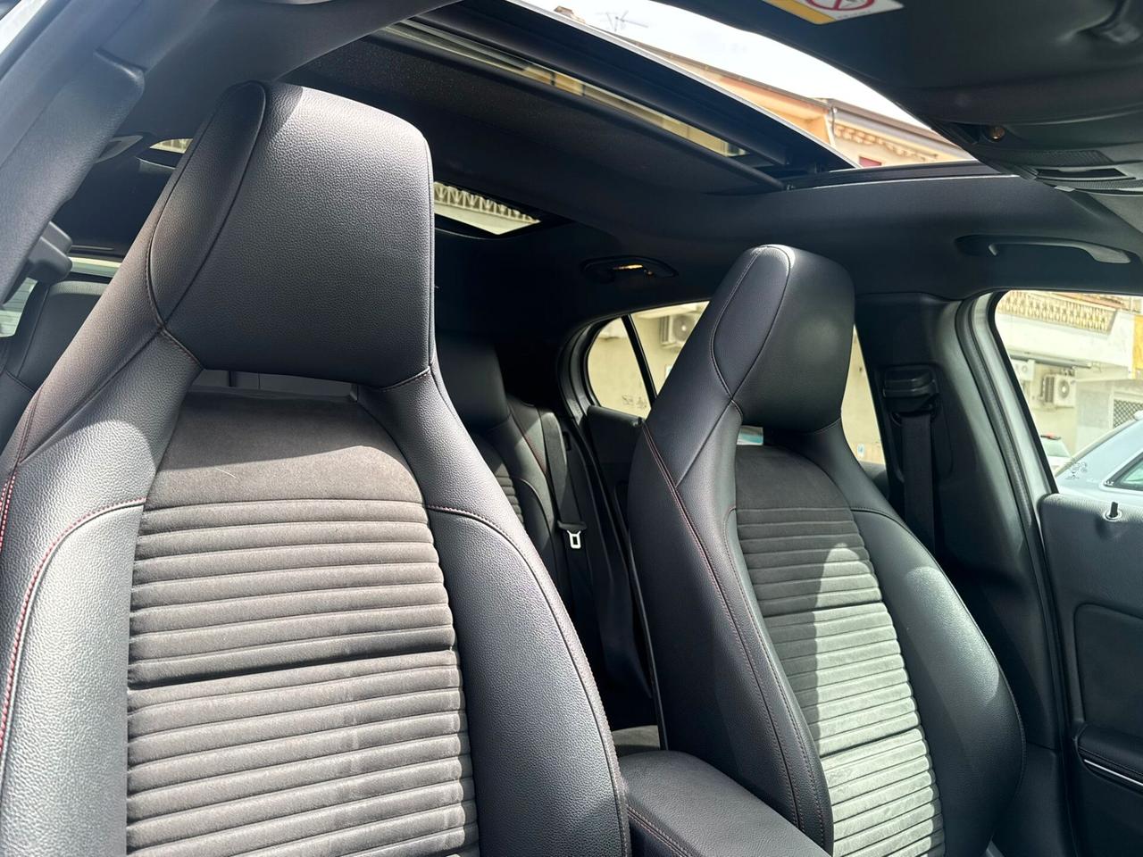 Mercedes-benz GLA 220 d Automatic 4Matic Premium Amg Garanzia